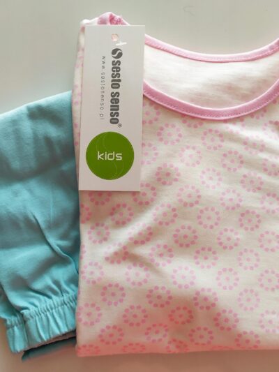 Piżama dziecięca polskiej firmy Sesto Senso